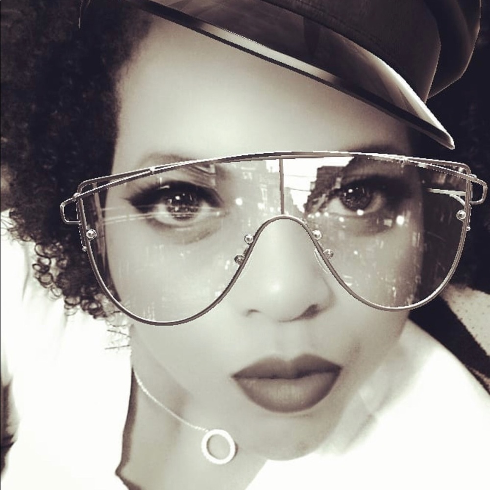 Meet your Posher, Jane